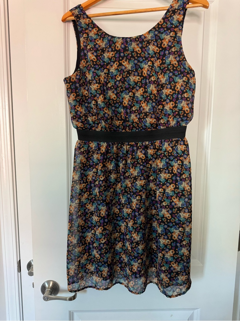 Xhilaration Stretchy Cinched Waist Dress w/ Cut-Out Back Black Floral Large